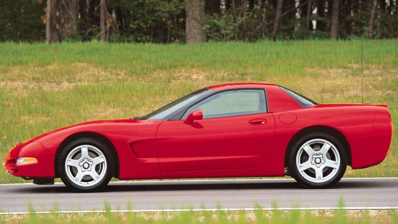 Corvette Generations/C5/C5 1997 Red.webp